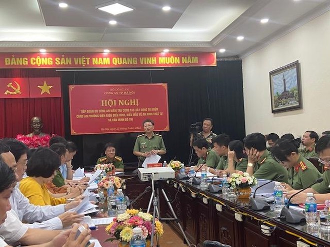 Người dân phải cảm nhận và được thụ hưởng giá trị phường kiểu mẫu về an ninh trật tự, văn minh đô thị ảnh 1