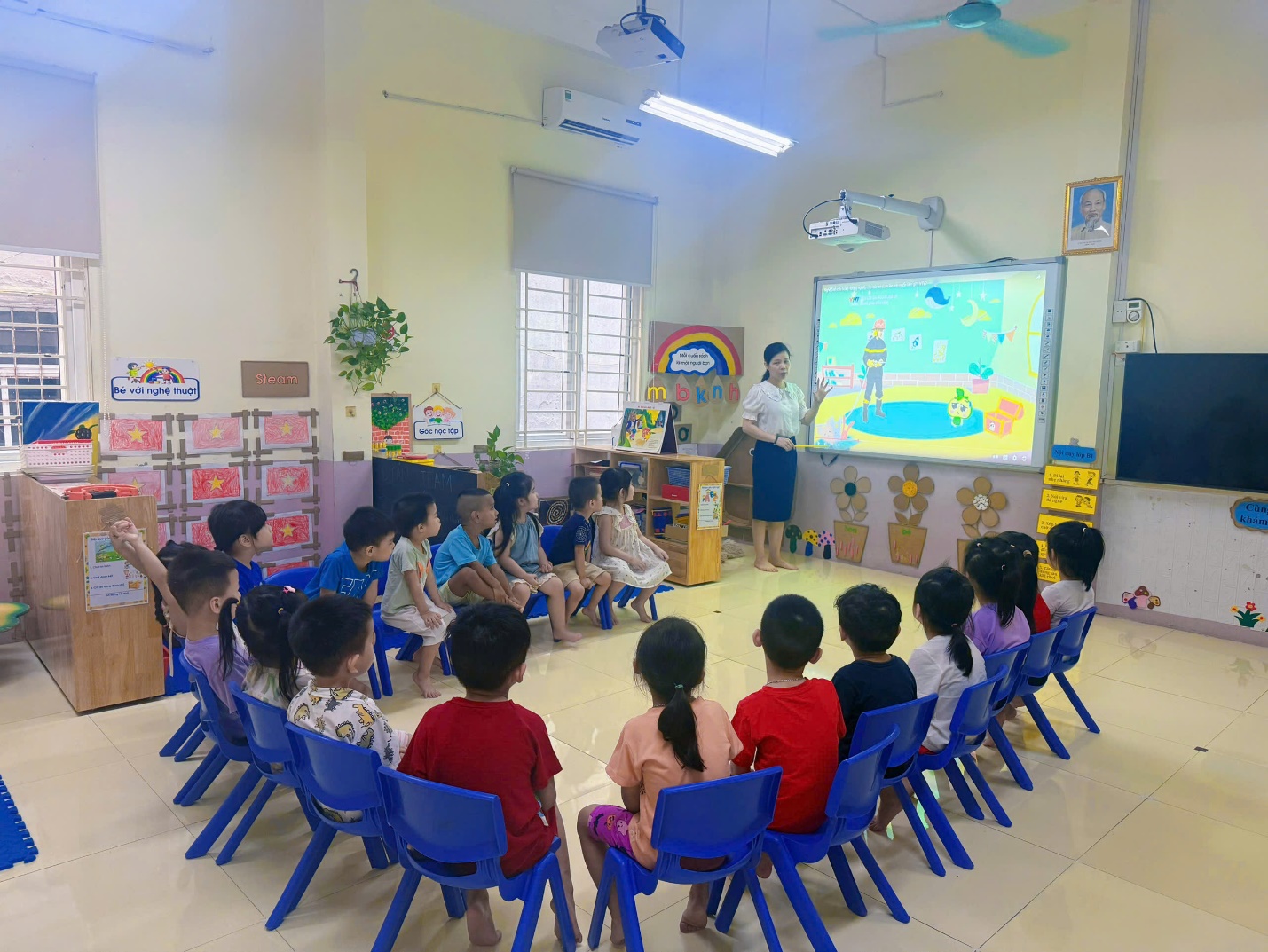 E:\D\2025 - 2026\BÀI VIẾT WEB\Tháng 10\ảnh cứu hỏa\z7100419071347_4c90885fbad15259631b4e2886c716a8.jpg