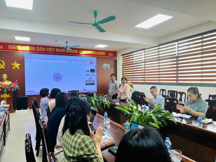 Phường Ngọc Hà tổ chức tập huấn công tác Phổ cập giáo dục - Xóa mù chữ năm 2025- Ảnh 1.