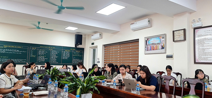 Phường Ngọc Hà tổ chức tập huấn công tác Phổ cập giáo dục - Xóa mù chữ năm 2025- Ảnh 3.