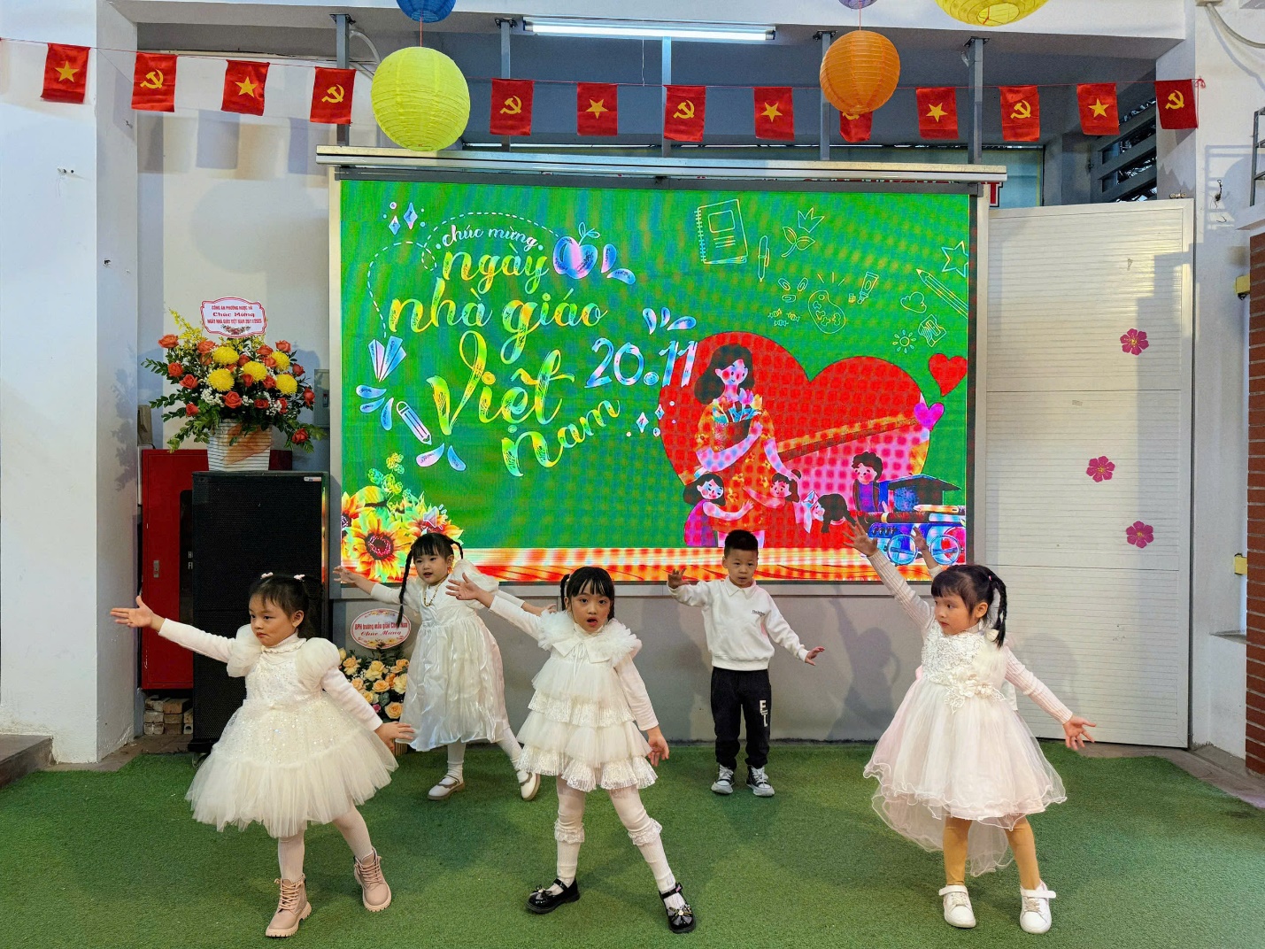 E:\D\2025 - 2026\BÀI VIẾT WEB\THÁNG 11\20-11\z7244193491833_c540a233738c7eb523f20006230076c6.jpg