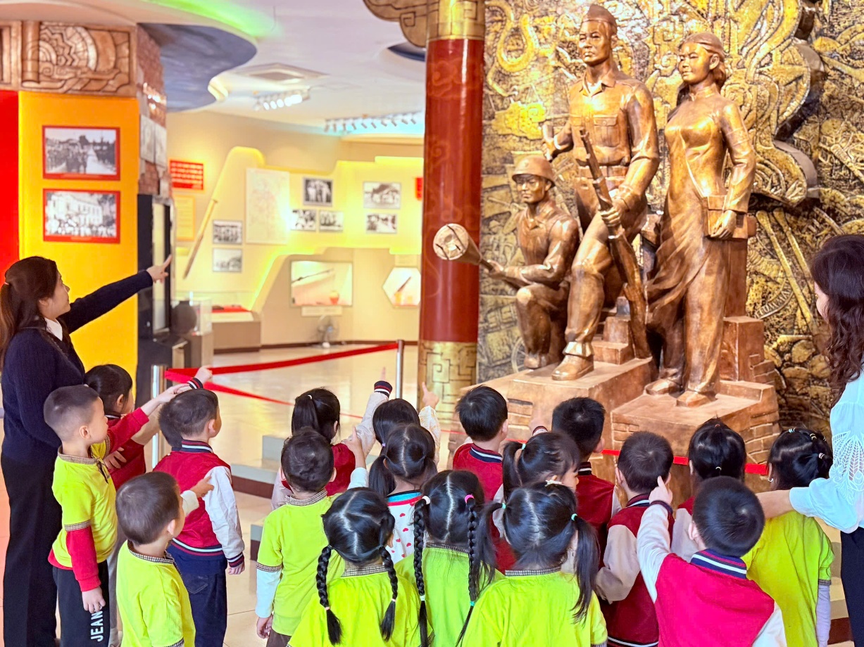 E:\D\2025 - 2026\BÀI VIẾT WEB\THÁNG 12\B52\z7315083040663_6440759b77bc4f159ae2e314dfd4e6d3.jpg