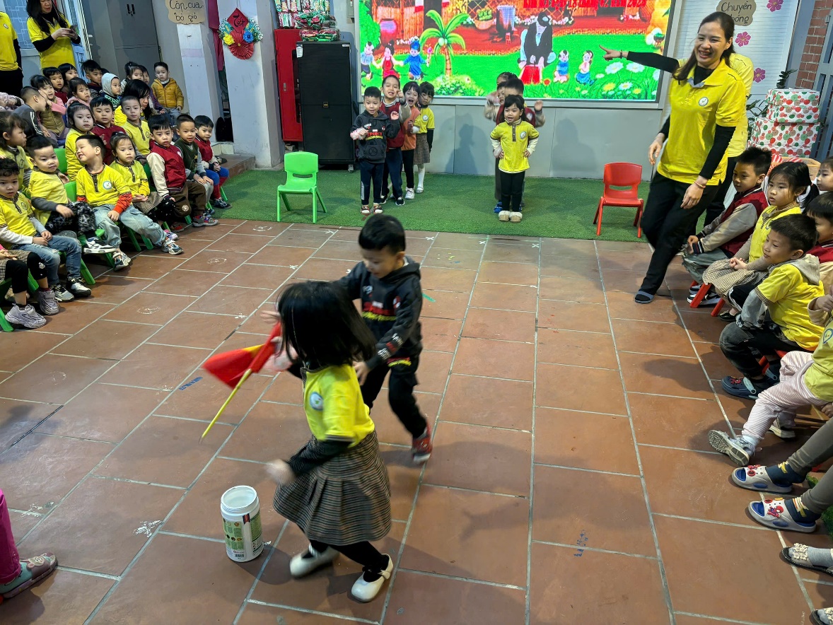 E:\D\2024 - 2025\8. ẢNH HỌC SINH 2024 - 2025\ẢNH HS 2024 - 2025\TRÒ CHƠI DÂN GIAN\z6330907858033_f799193d8f772ddfeeebd5a8ad8fa892.jpg