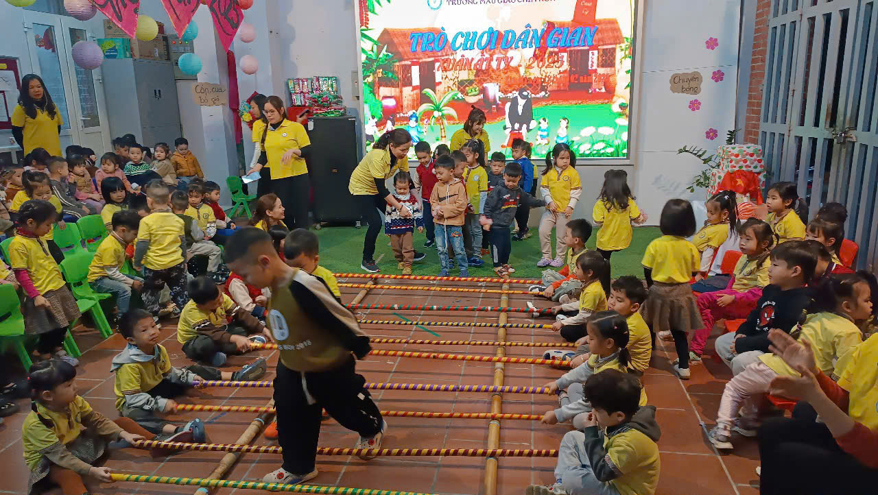 E:\D\2024 - 2025\8. ẢNH HỌC SINH 2024 - 2025\ẢNH HS 2024 - 2025\TRÒ CHƠI DÂN GIAN\z6330907770035_0410be8bfaf6252fc827e64a5b42f699.jpg