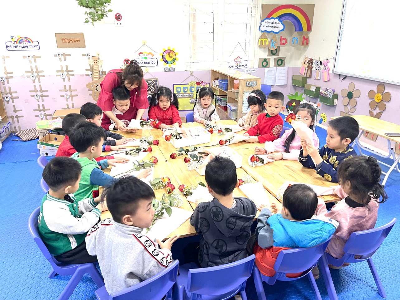 E:\D\2024 - 2025\8. ẢNH HỌC SINH 2024 - 2025\ẢNH HS 2024 - 2025\NGÀY 8.3\z6380080130656_6ddf3dab9bc05429173263b9349870d0.jpg