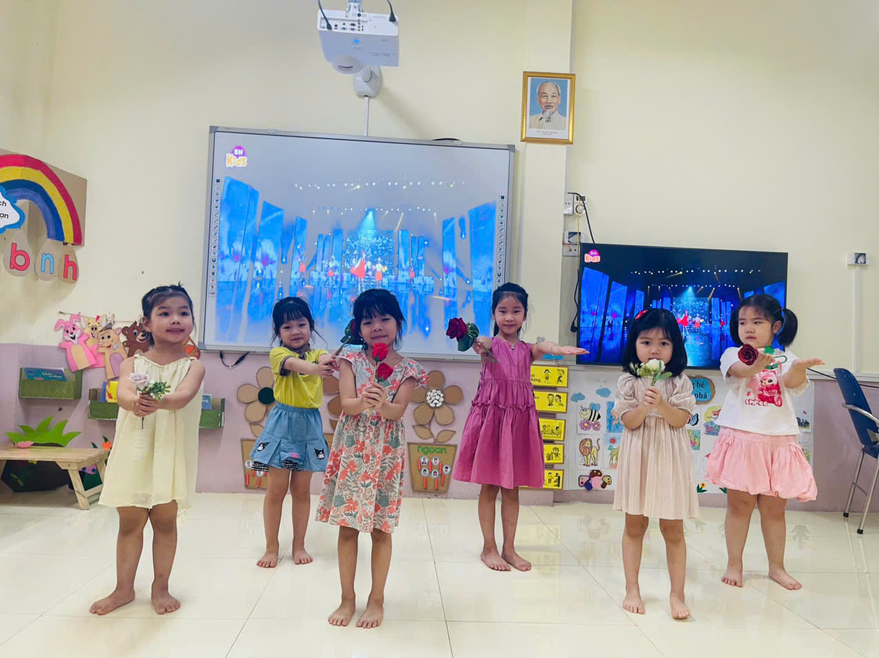 E:\D\2024 - 2025\4. VIẾT BÀI WEB\THÁNG ̀̀5\SINH NHẬT BÁC\z6606622592724_b19d08de945dd35ca1040a5375d48a2e.jpg