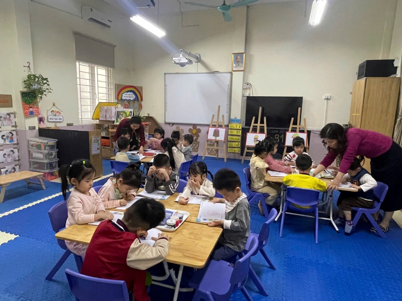 E:\D\2025 - 2026\BÀI VIẾT WEB\THÁNG 12\ẢNH VẼ CHIẾC KEM\z7312206358174_8d530a303a825d3d0228ba0aef120ac2.jpg