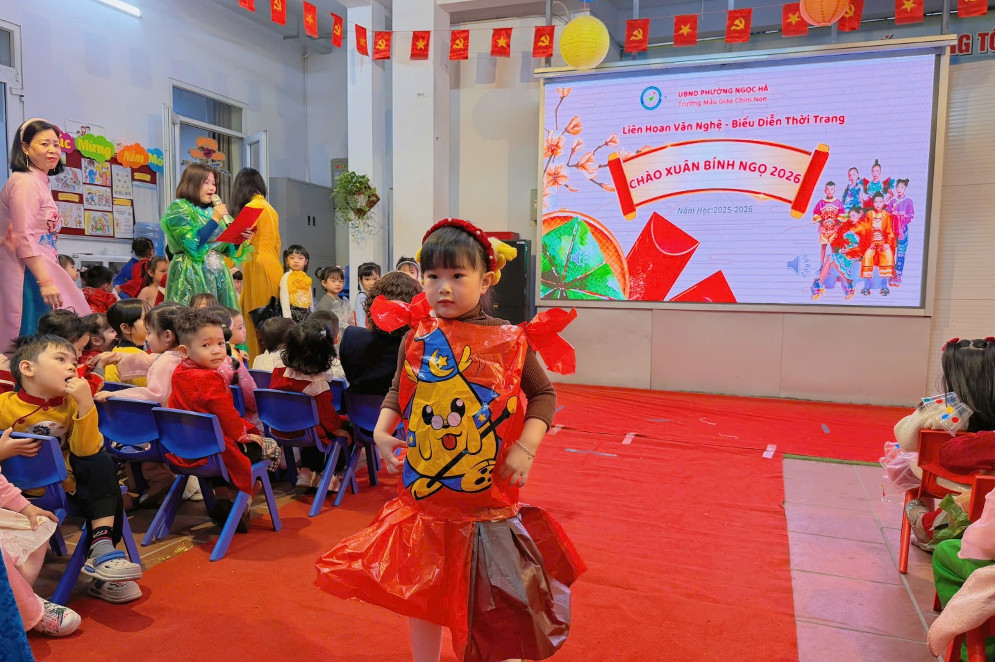 A group of children in a room

AI-generated content may be incorrect.