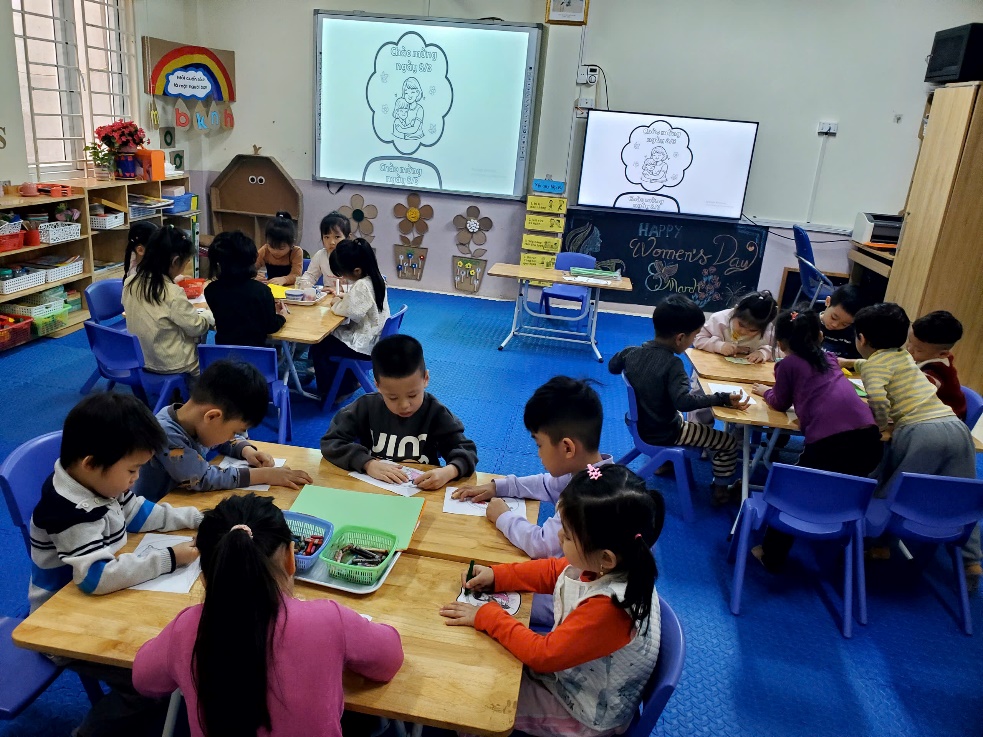 E:\D\2025 - 2026\BÀI VIẾT WEB\THÁNG 03\Ảnh 8-3\z7585181641823_8b374956ea453857407b68e4567c88df.jpg