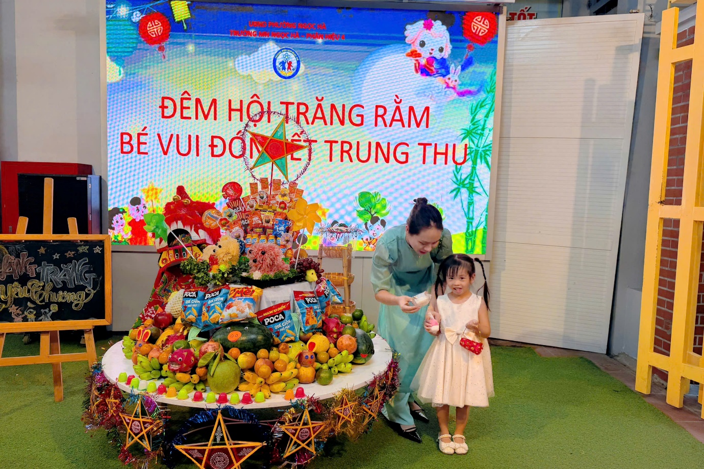 E:\D\2026 - 2027\5. ẢNH LỚP\TRUNG THU\1790241394049_6438719699011379343_g3702290897611747764_c6cfba411febeb9a6cb09c1307447b38.jpg