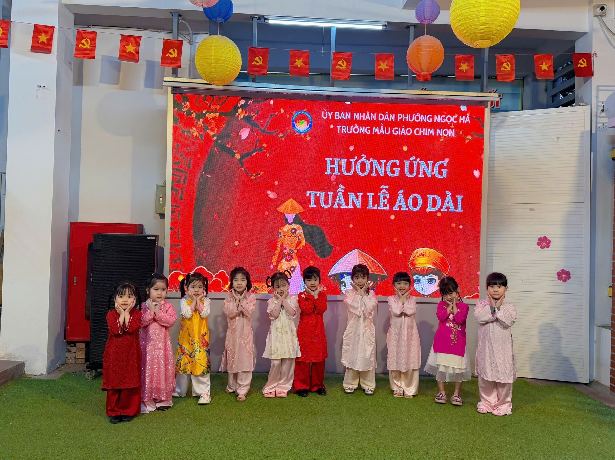 E:\D\2025 - 2026\BÀI VIẾT WEB\THÁNG 03\Áo dài\z7592158132662_5103bd17a65cb0c17381496012c39fcd.jpg